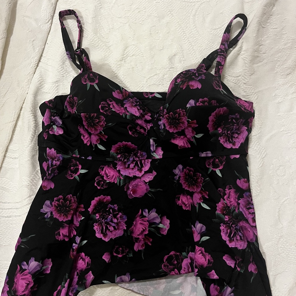 Torrid Like New Floral Bathing Suit Top Plus Size 1R